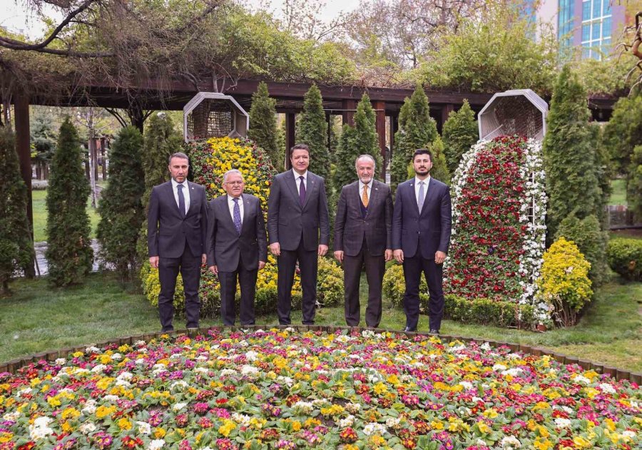 Arıkan: "büyükkılıç, Üzerimde Emeği Olan Bir Büyüğümdür"