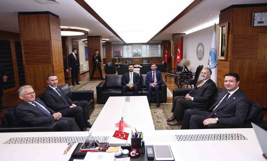 Arıkan: "büyükkılıç, Üzerimde Emeği Olan Bir Büyüğümdür"