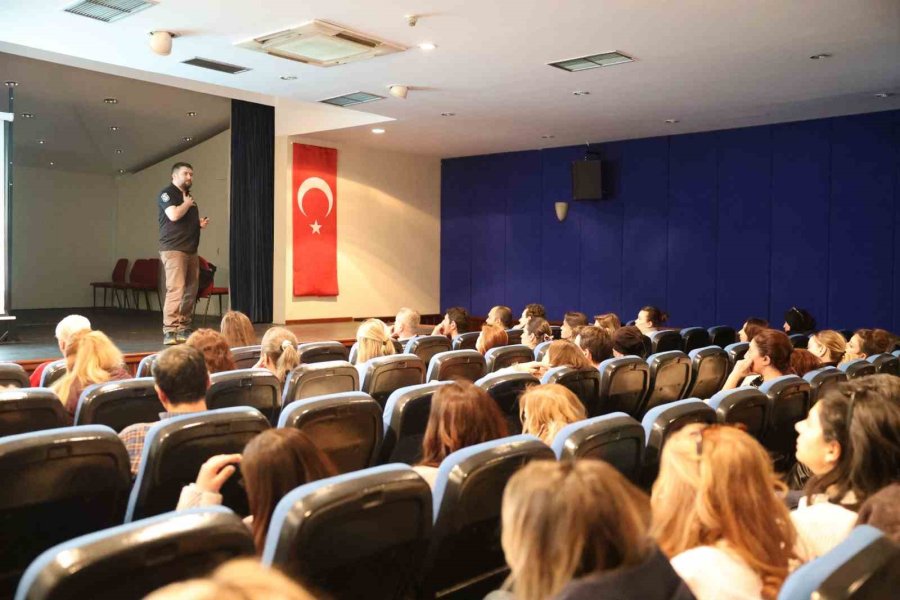 Büyükşehir’den Personele "en İyi Narkotik Polisi: Anne" Eğitimi