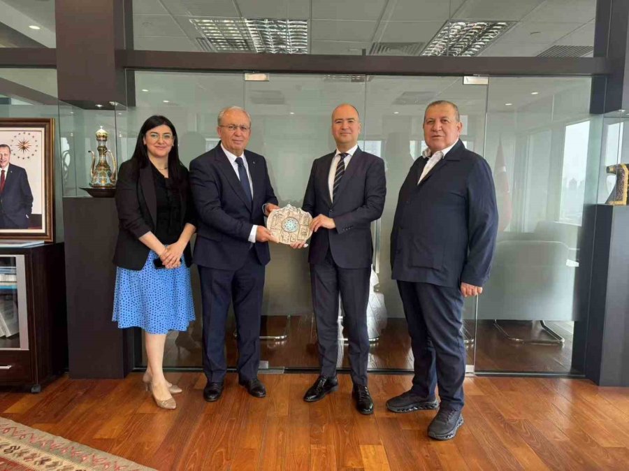 Kayseri Ticaret Odası İki Ayrı Heyetle Özbekistan Ve Çin’e Eş Zamanlı Çıkarma Yaptı