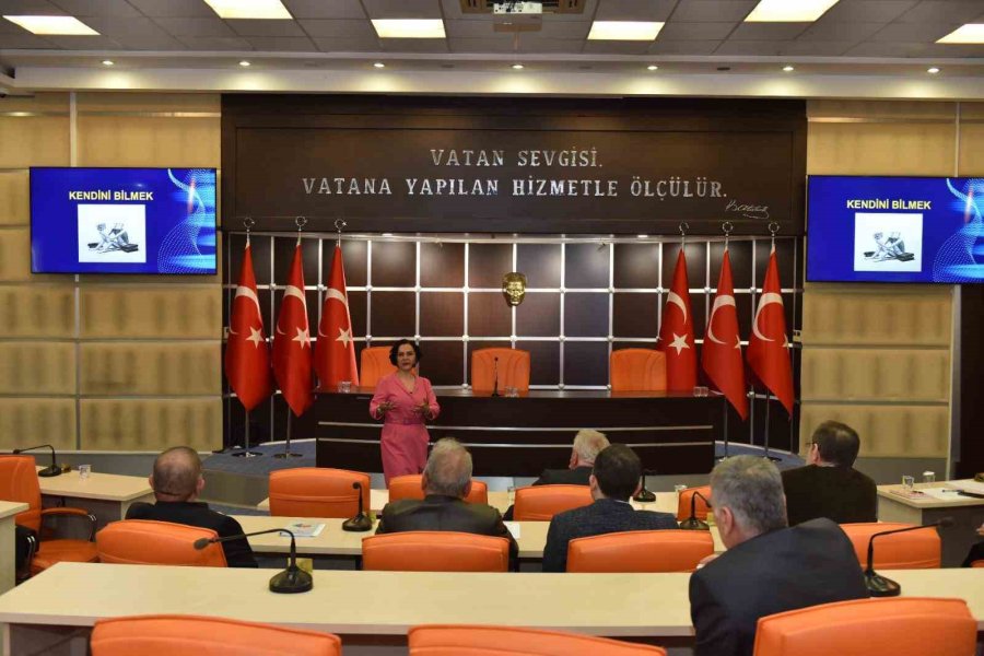 Kepez’den Personeline Beş Oturumluk Kariyer Ve Kişisel Gelişim Eğitimi