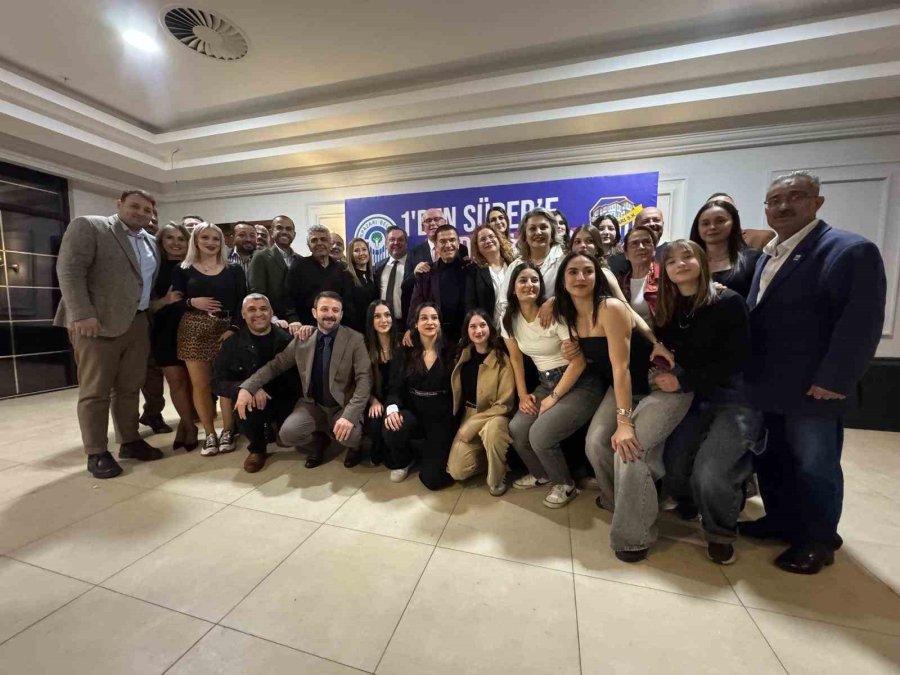 Odunpazarı Kadın Hentbol Takımı Süper Lig’de