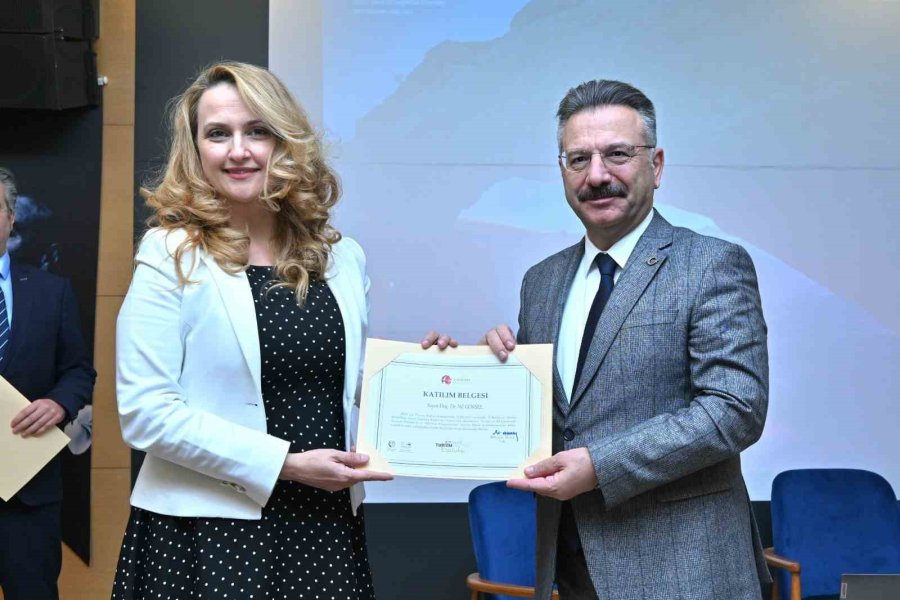 Eskişehir Valisi Aksoy: "dış Turizm Ve Konaklama Sürelerini Artırmayı Hedefliyoruz"