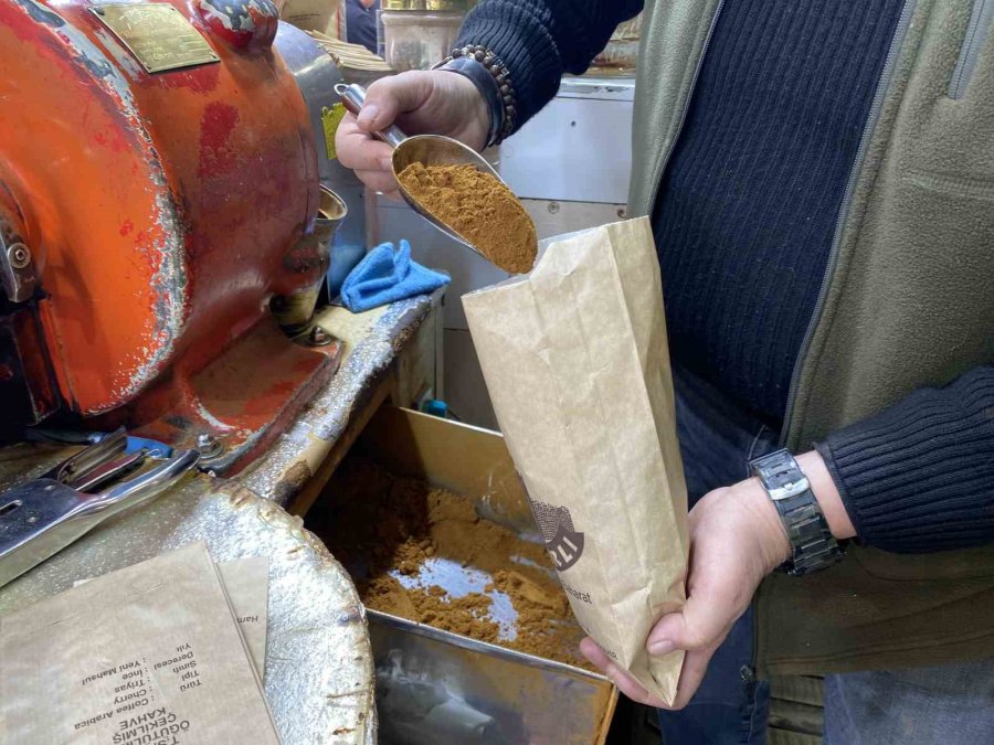 Türk Kahvesi Nasıl Tüketilmeli