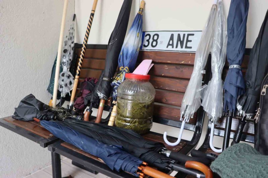 Tramvayda Unutulanlar ’yok Artık’ Dedirtti