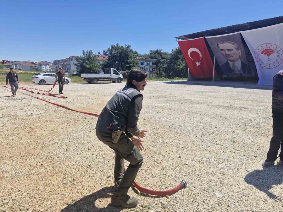 Manavgat’ta Orman Yangınıyla Mücadele Eğitimi Verildi