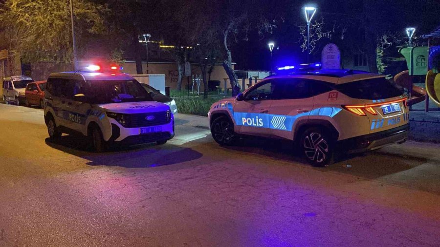 Pompalı, Tüfekli Kavgada 1 Kişi Bıçakla Yaralandı