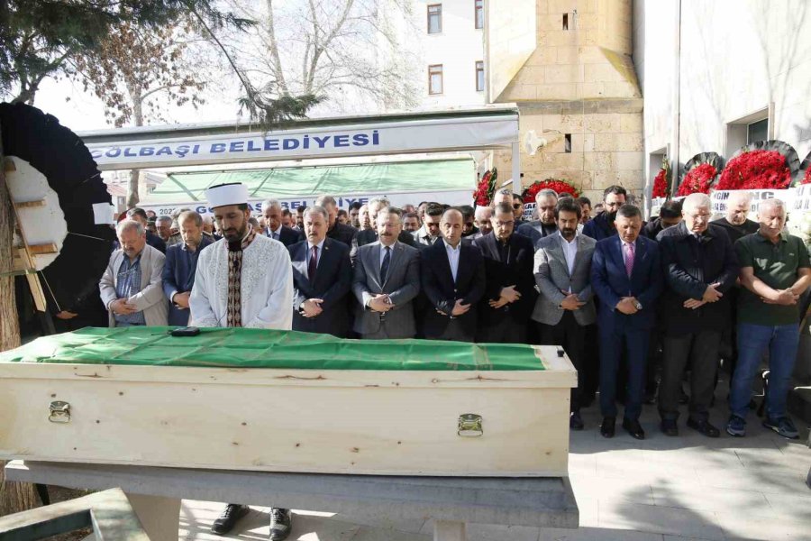 Vali Aksoy, Tolga Yılmaz’ın Vefat Eden Babası Tayyar Yılmaz’ın Cenazesine Katıldı