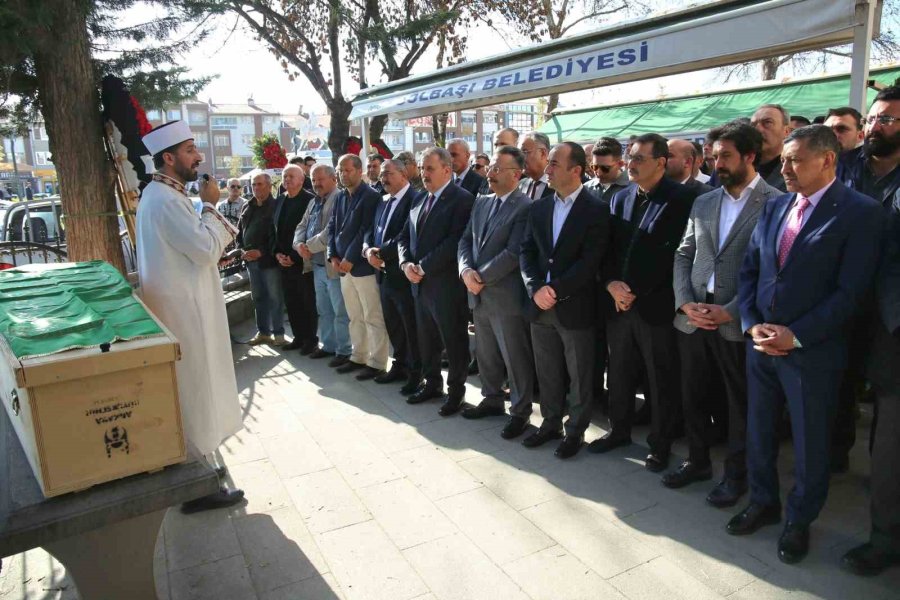 Vali Aksoy, Tolga Yılmaz’ın Vefat Eden Babası Tayyar Yılmaz’ın Cenazesine Katıldı