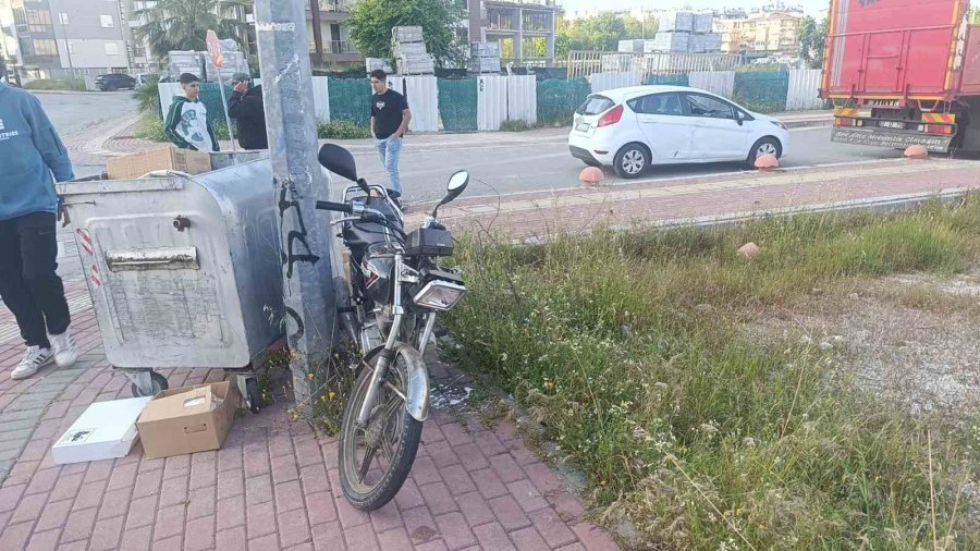 Dikkatsizlik Kazaya Yol Açtı: 1 Yaralı