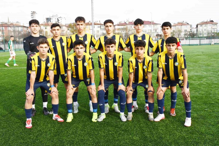 Talas Belediyespor U15 Takımında Yüzler Gülüyor