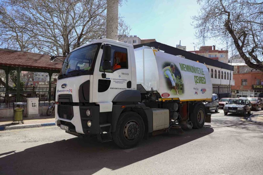 Gülnar’da Temizlik Ve İlaçlama Çalışması