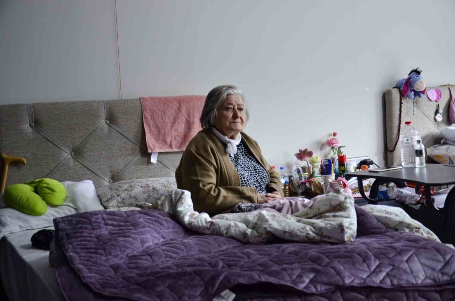 Annesi Huzurevini Mesken Tuttu, İşadamı Yaşlı Bakım Merkezini Kapatmaktan Vazgeçti