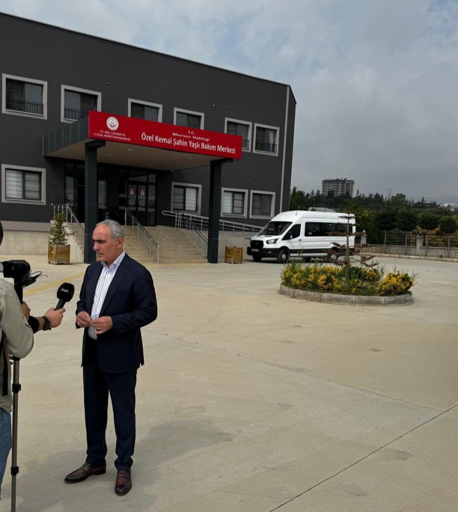 Annesi Huzurevini Mesken Tuttu, İşadamı Yaşlı Bakım Merkezini Kapatmaktan Vazgeçti