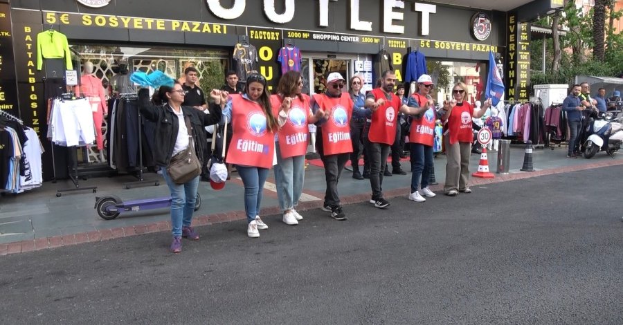 Alanya’da 1 Mayıs Coşkuyla Kutlandı