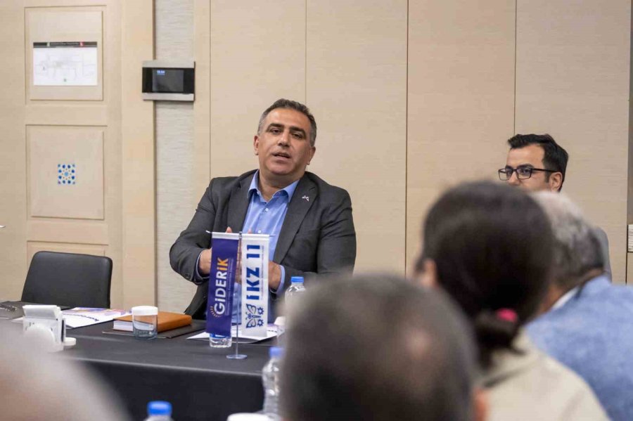 Dijital Dönüşüm Ve İnsan Odaklı Liderlik Zirvesi İçin Geri Sayım Başladı