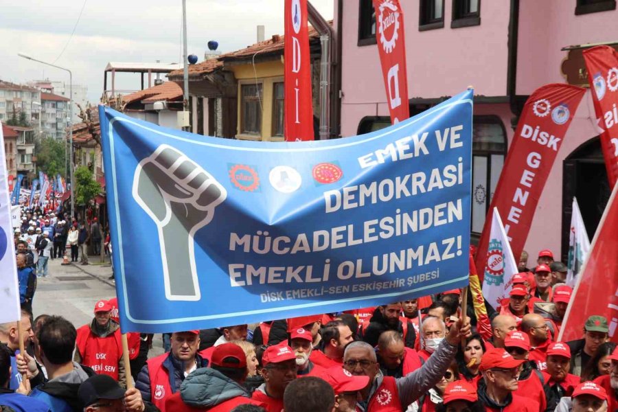 Eskişehir’de 1 Mayıs İşçi Bayramı Coşkuyla Kutlandı