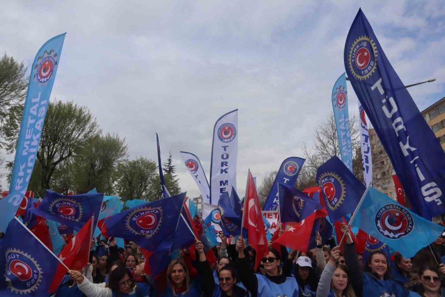 Eskişehir’de 1 Mayıs İşçi Bayramı Coşkuyla Kutlandı