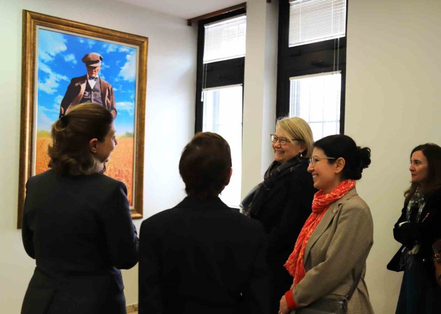 Finlandiya Büyükelçisinden Ayşe Ünlüce’ye Ziyaret