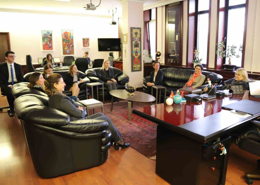 Finlandiya Büyükelçisinden Ayşe Ünlüce’ye Ziyaret