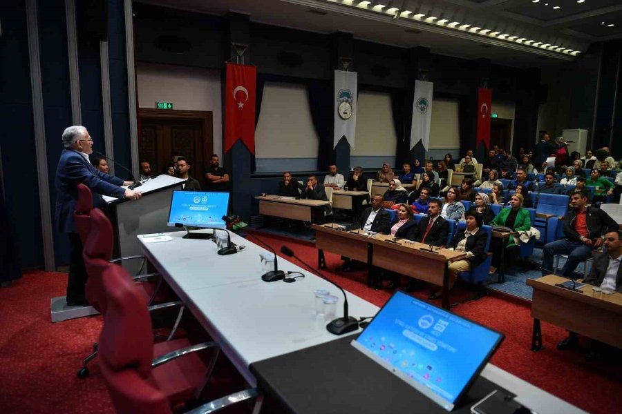 Başkan Büyükkılıç: "ya Öğrenen Ol, Ya Öğreten Ol"