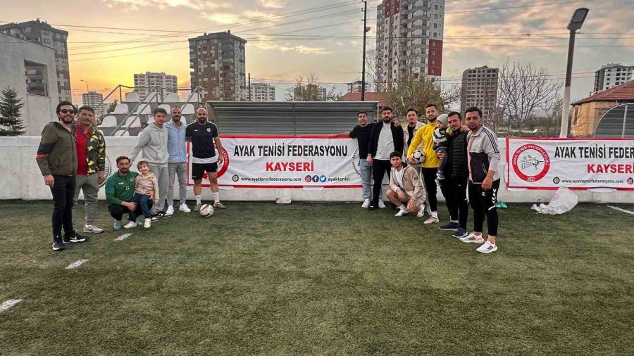 Kayseri’de Ayak Tenisi Heyecanı Yaşandı