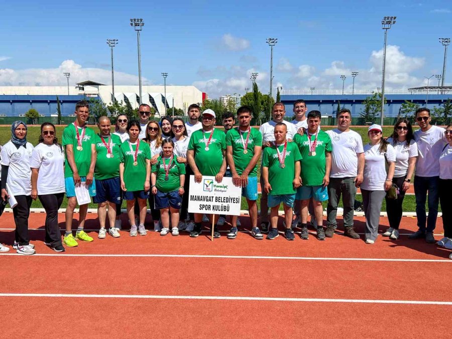 Manavgat’ın Özel Sporcuları Madalyaları Topladı
