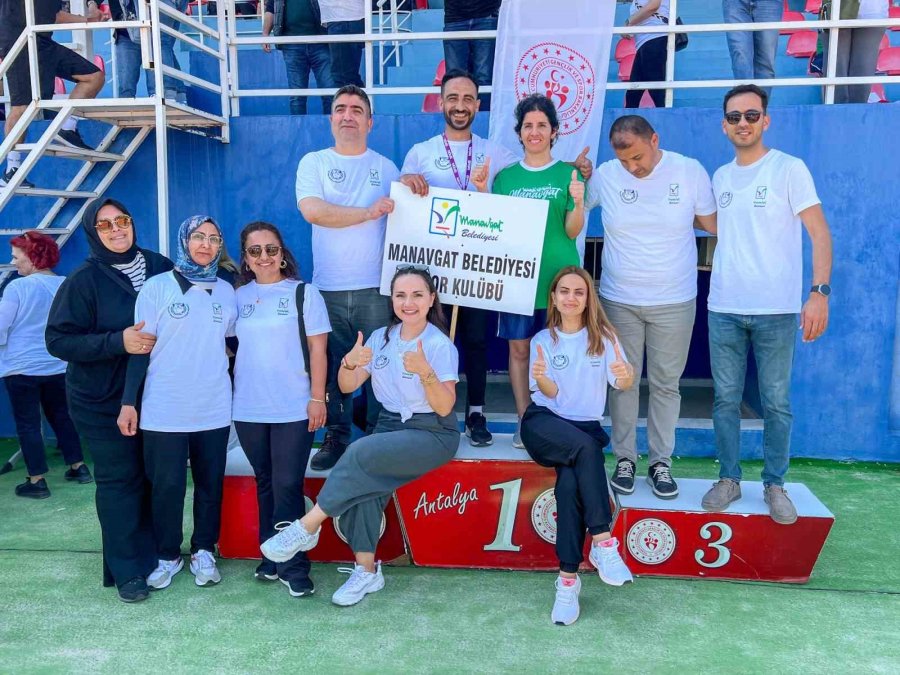 Manavgat’ın Özel Sporcuları Madalyaları Topladı