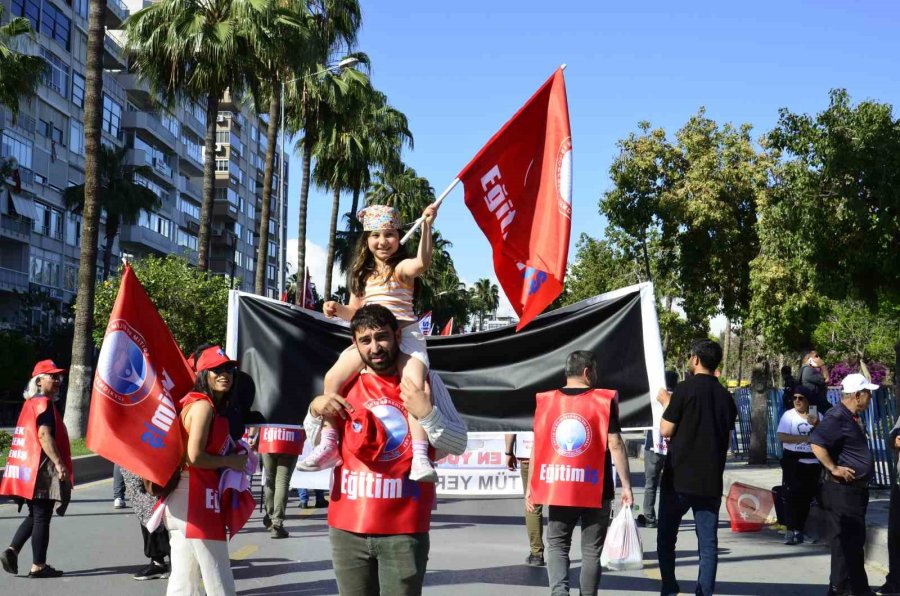 Mersin’de 1 Mayıs Coşkuyla Kutlandı