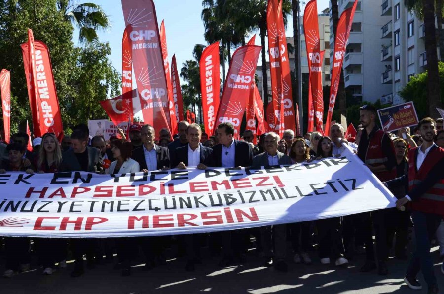 Mersin’de 1 Mayıs Coşkuyla Kutlandı