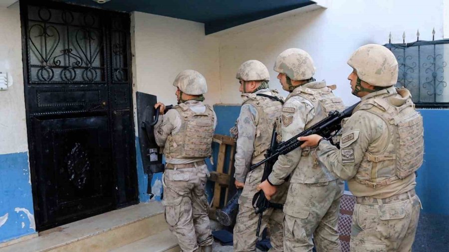 Mersin’de Torbacılara Yönelik Operasyon: 84 Tutuklama