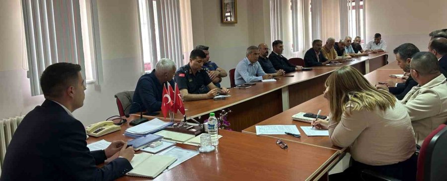 Mut’ta Kayısı Sezonu Değerlendirme Toplantısı