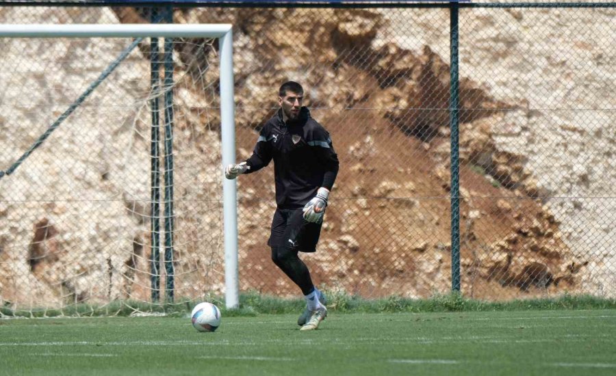 Atakaş Hatayspor, Başakşehir Maçının Hazırlıklarına Devam Etti