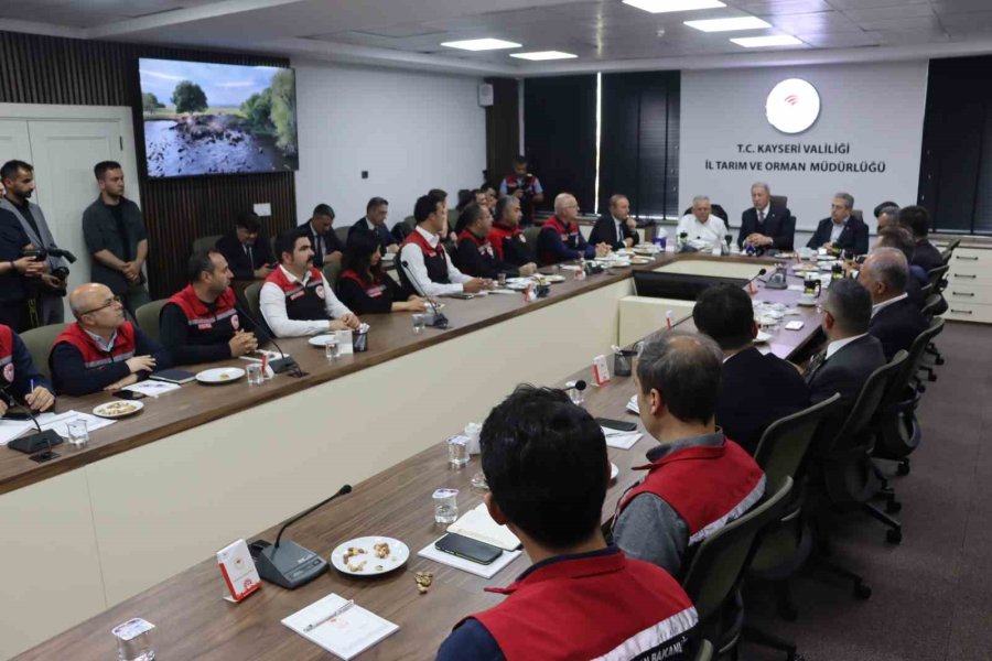 Tbmm Milli Savunma Komisyonu Başkanı Akar: "en Büyük Savunma Ve Güvenlik Konusu Herkesin Tok Ve Rahat İçinde Olması"