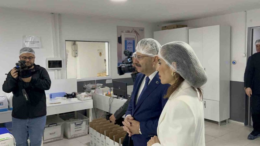 Milli Savunma Ürünlerinin Kritik Parçalarını Eskişehirli Kadın İşçiler Üretiyor