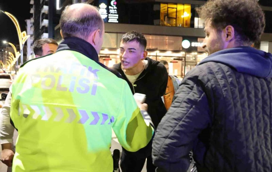 Yasal Sınırın 9 Kat Üzeri Alkol Alan Sürücünün "dişim Ağrıyor" Feryadı