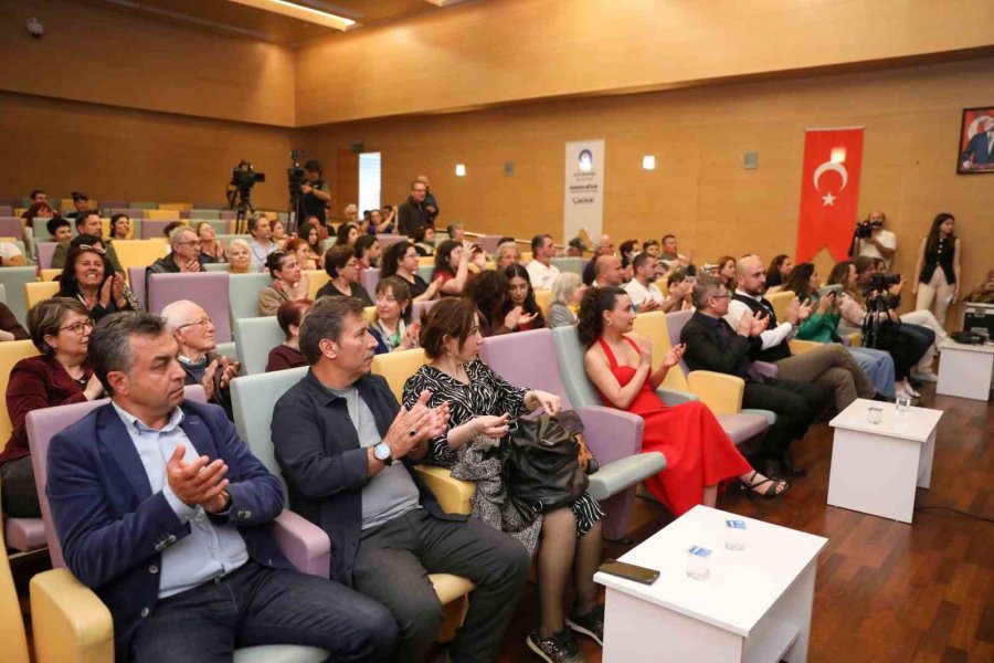 İsmail Baha Sürelsan Konservatuvarı’ndan "gitar Orkestrası Konseri"