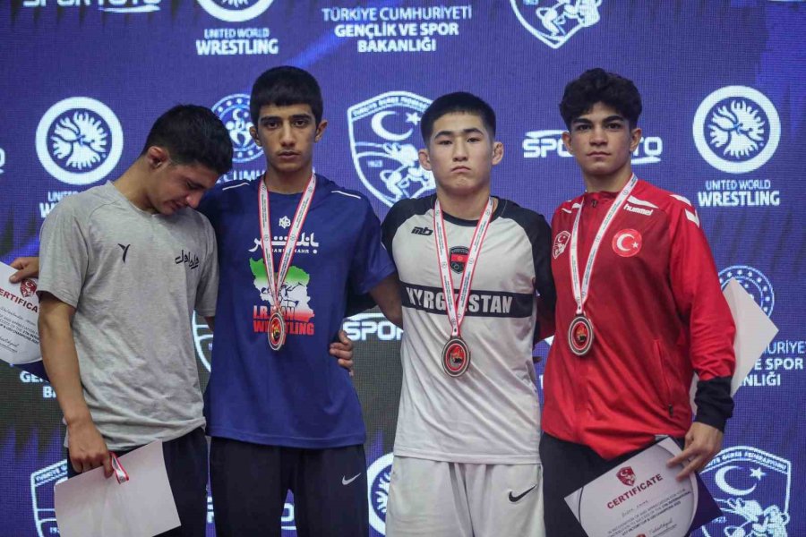 27. Uluslararası U17 Zafer Kupası’nda İlk Gün Tamamlandı