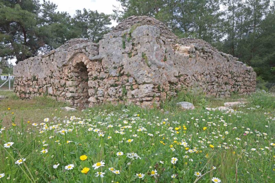 Antalya’da 300 Yıllık 4 Kubbeli Sarnıç Restore Ediliyor