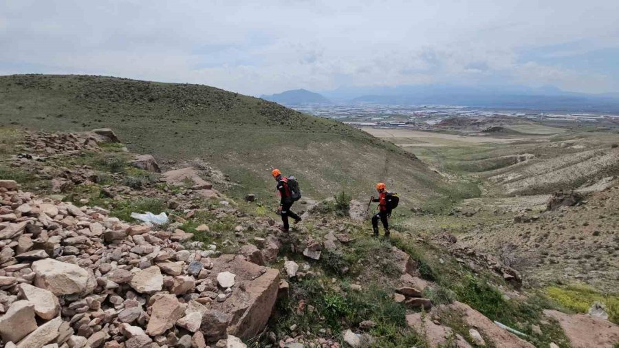 "ava Gidiyorum" Diye Evden Ayrılan Gencin Cansız Bedenine Ulaşıldı