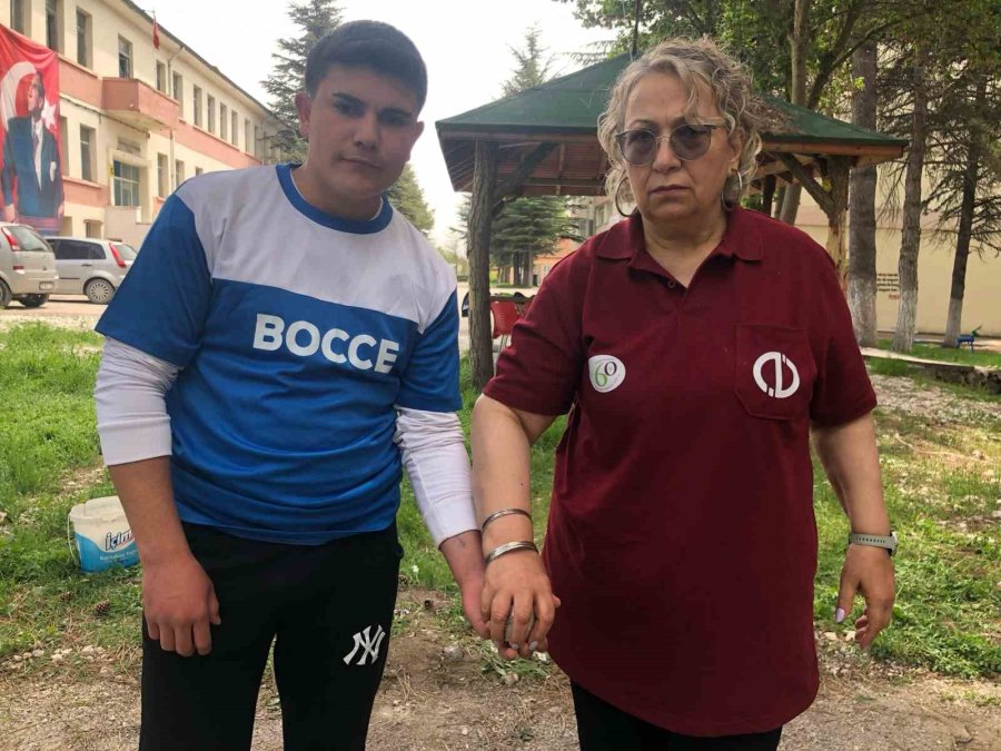 Tazelenme Üniversitesinin Yaşlı Öğrencileri Bocce İle Tanıştı