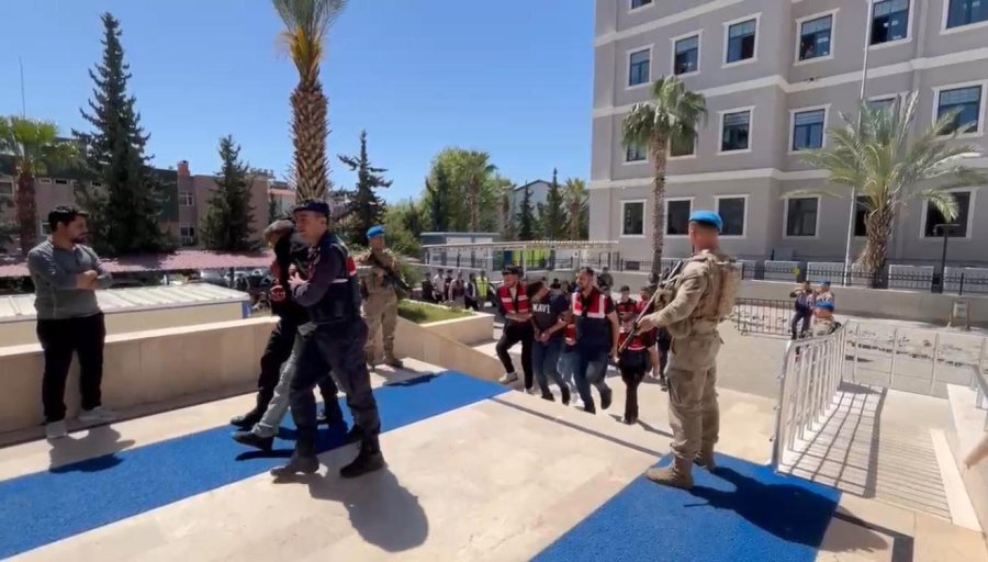 Anamur Torbacılardan Temizlendi: 16 Tutuklama