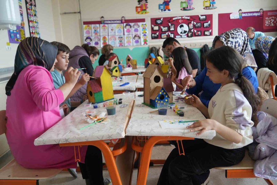 Meb’in ’ailemle Eğitim Yolculuğum’ Projesiyle Veliler Ve Öğrenciler Atölyede Buluştu