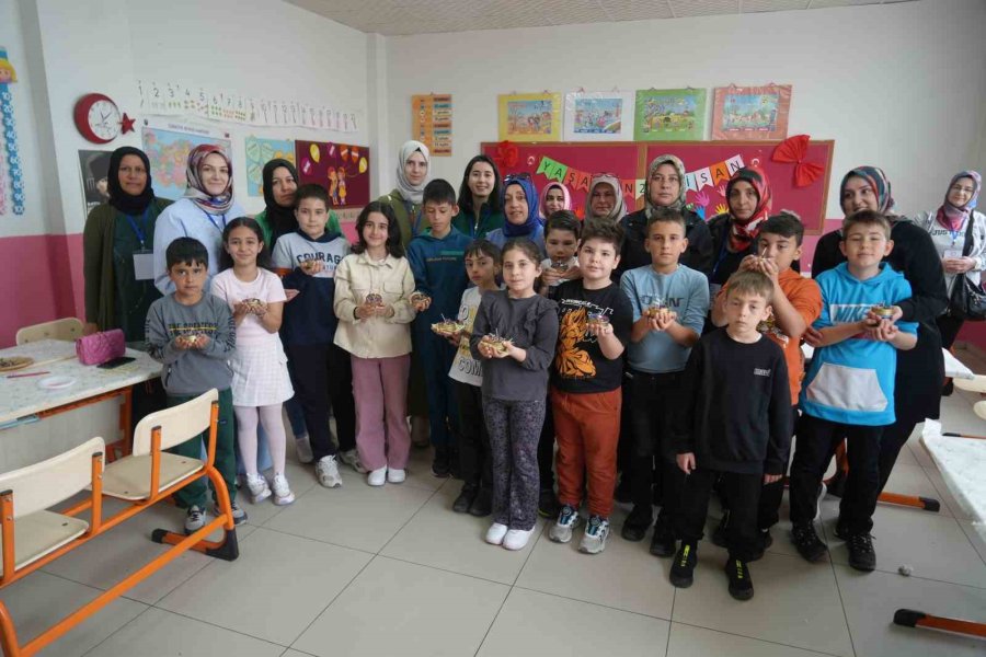 Meb’in ’ailemle Eğitim Yolculuğum’ Projesiyle Veliler Ve Öğrenciler Atölyede Buluştu