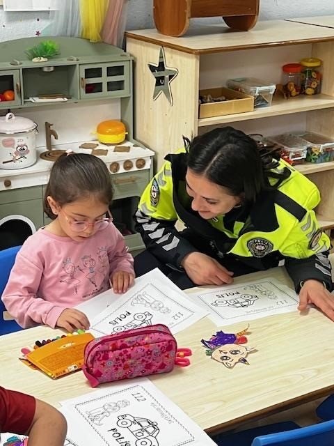 Minik Yürekler Emniyetle Buluştu: Öğrencilere Polislik Mesleği Tanıtıldı