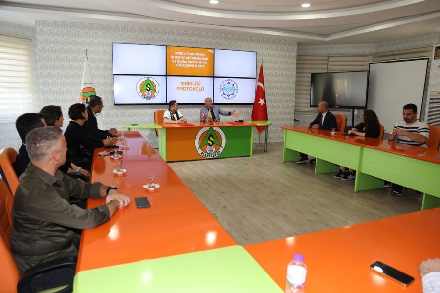 Alanyaspor, Alkü İle İşbirliği Protokolü İmzaladı
