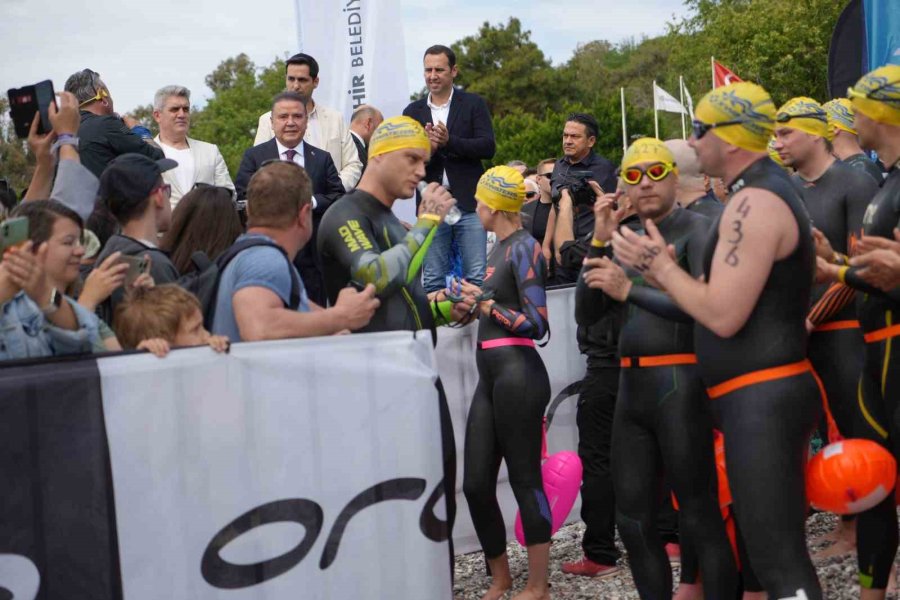 Uluslararası Açık Su Yüzme Yarışı X-waters Antalya’da Gerçekleşti