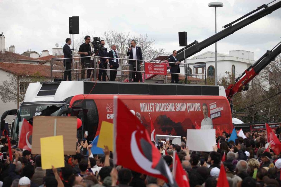 Chp Genel Başkanı Özel: "ekrem Başkanı İçeride Tutmanın Bedeli 2.2 Trilyon"