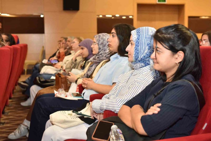 Kepez Kitap Fuarı’nda Usta Şair Erbaş: "ben Annemin Hecesiyim"