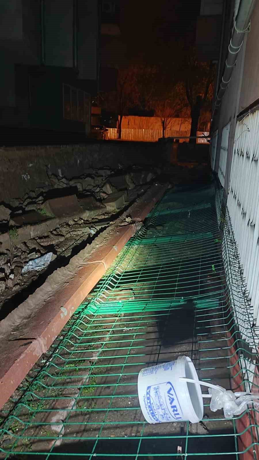 Kayseri’yi Sağanak Vurdu, İtfaiye Ekipleri Teyakkuza Geçti